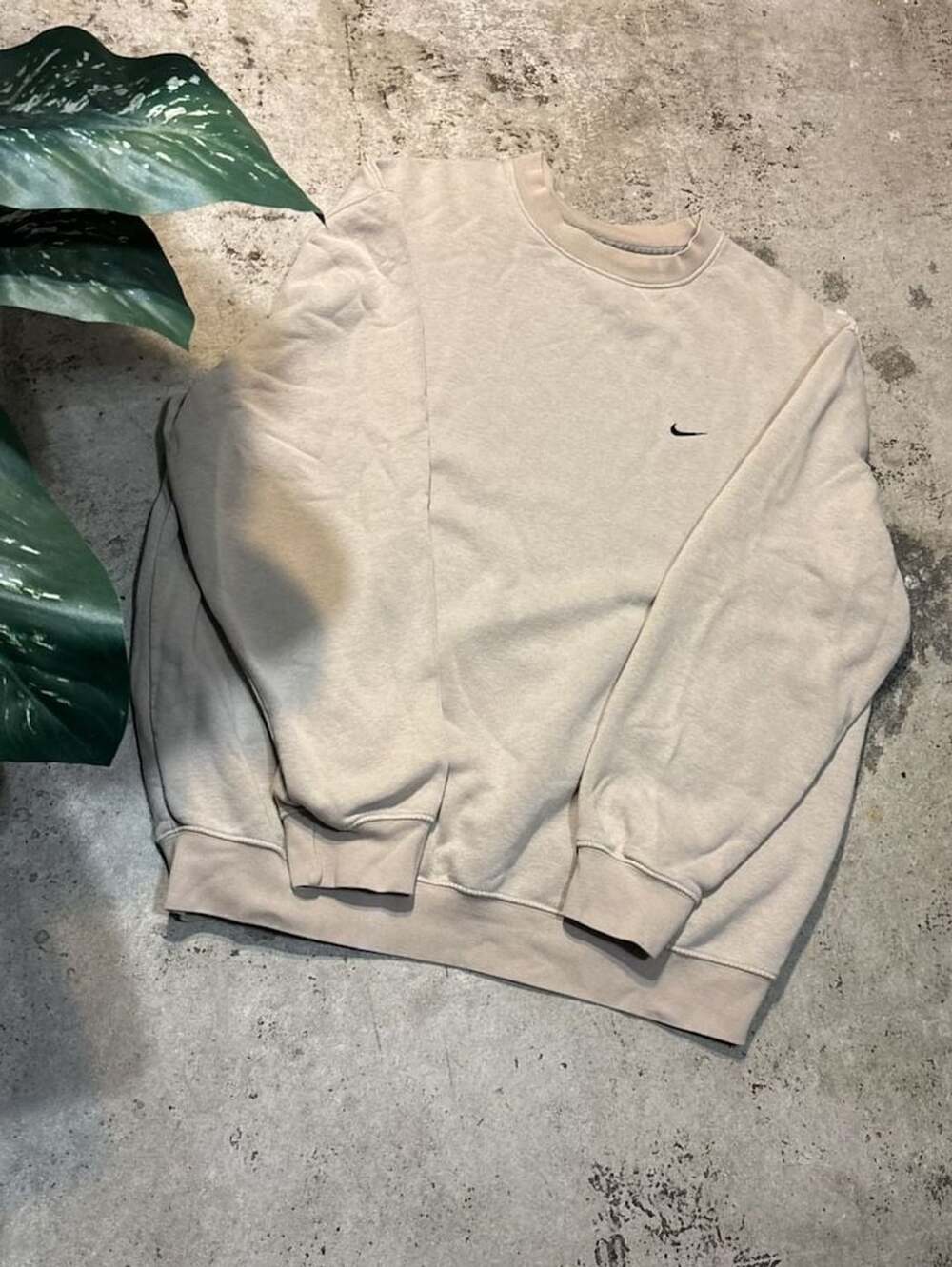 Nike Crewneck Sweatshirt Size L Beige Mini Swoosh Vintage Pullover